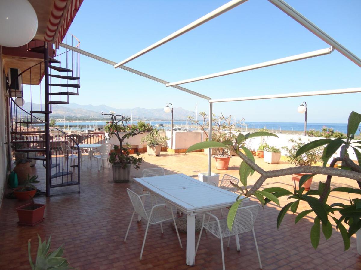 里波斯托Casa Delle Pomelie - Taormina & Etna Panoramic Views公寓 外观 照片